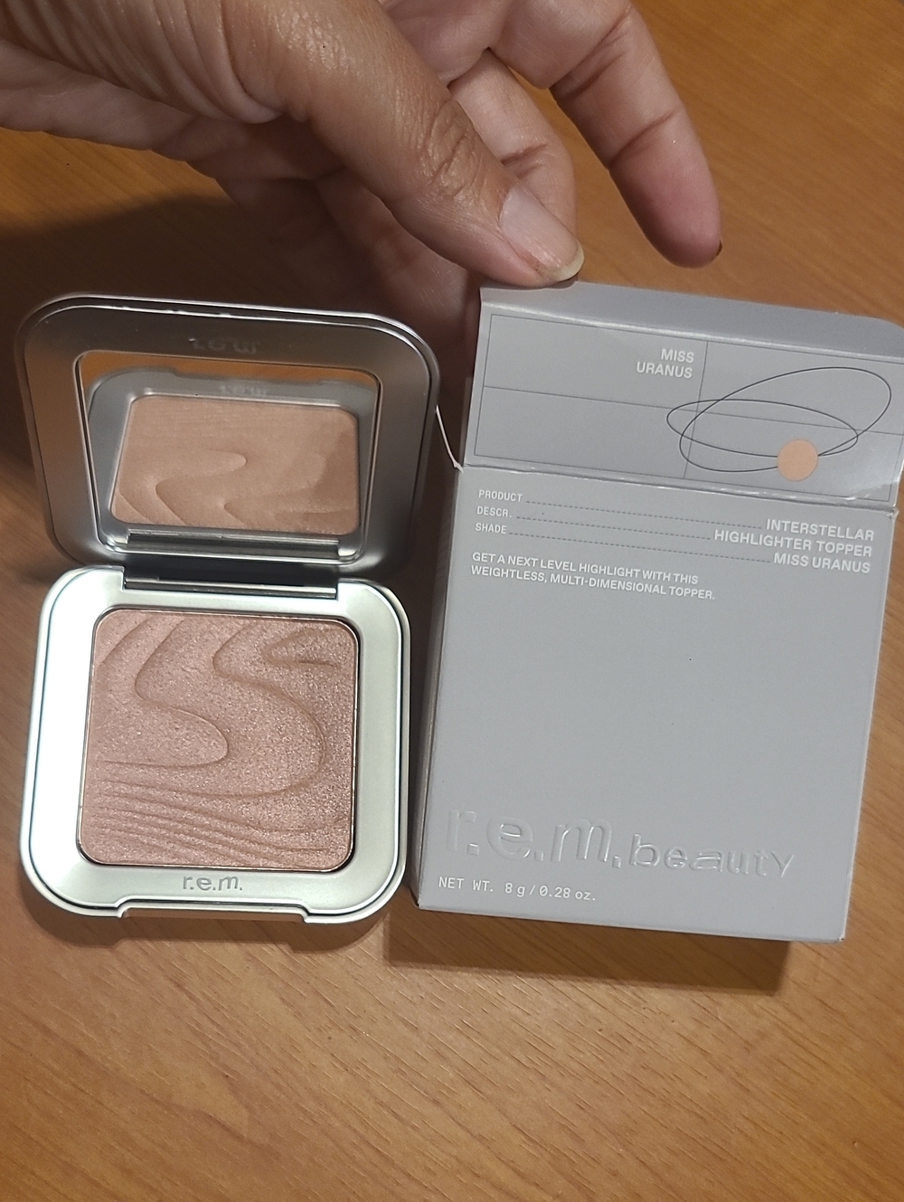 R.E.M. Beauty by Ariana Grande Interstellar Highlighter Topper - Miss Uranus NIB